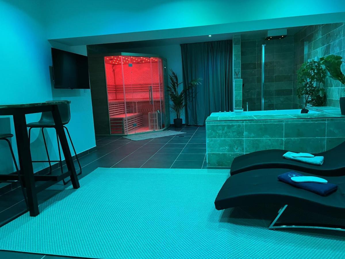 Ferienwohnung Appart Spa Privatif Laon Exterior foto